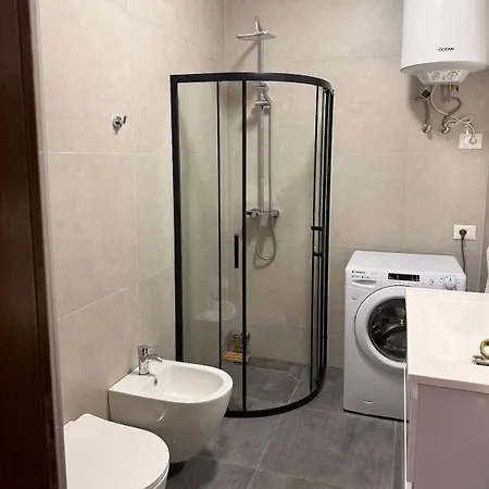 Ruben In Golem (Tirana)