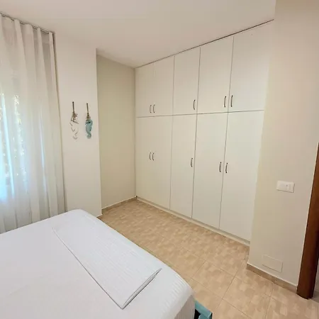 Ruben In * Golem (Tirana)